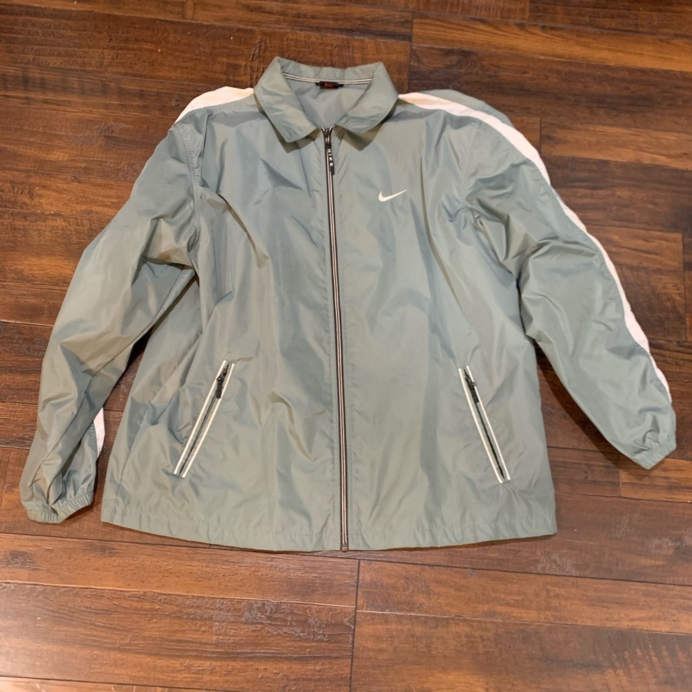 Nike varsity/windbreaker/waterproof jacket